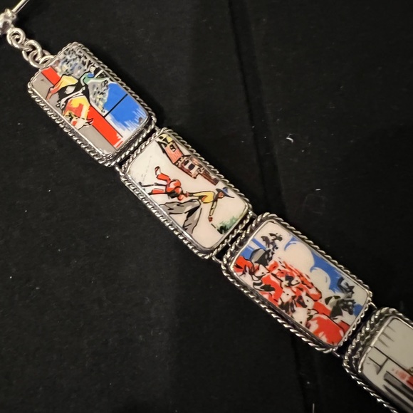 Cowboy Life Western China Bracelet - Picture 5 of 8